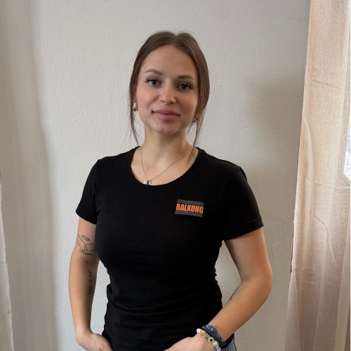 Member - Julia